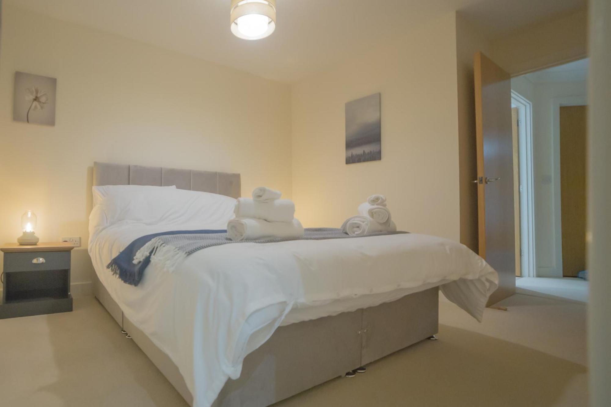 Sleeps9 Parking&Garage 17 Mins To Gatwick, 30 To London Villa Merstham Exterior foto
