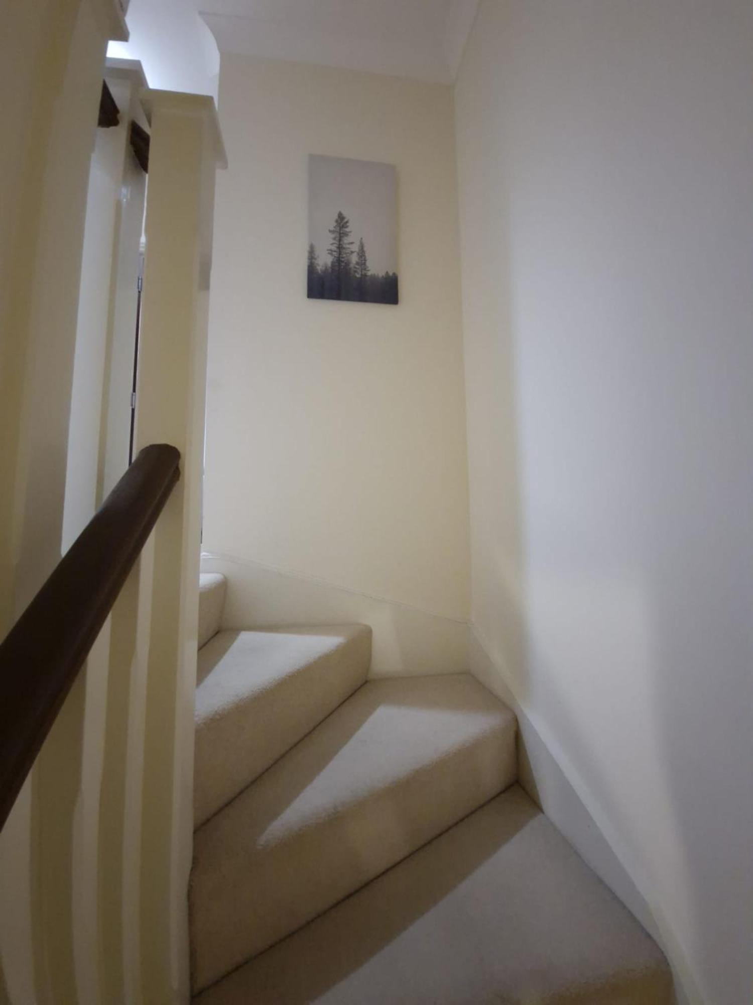 Sleeps9 Parking&Garage 17 Mins To Gatwick, 30 To London Villa Merstham Exterior foto